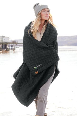 TravisMathew Diamond Quilt Blanket